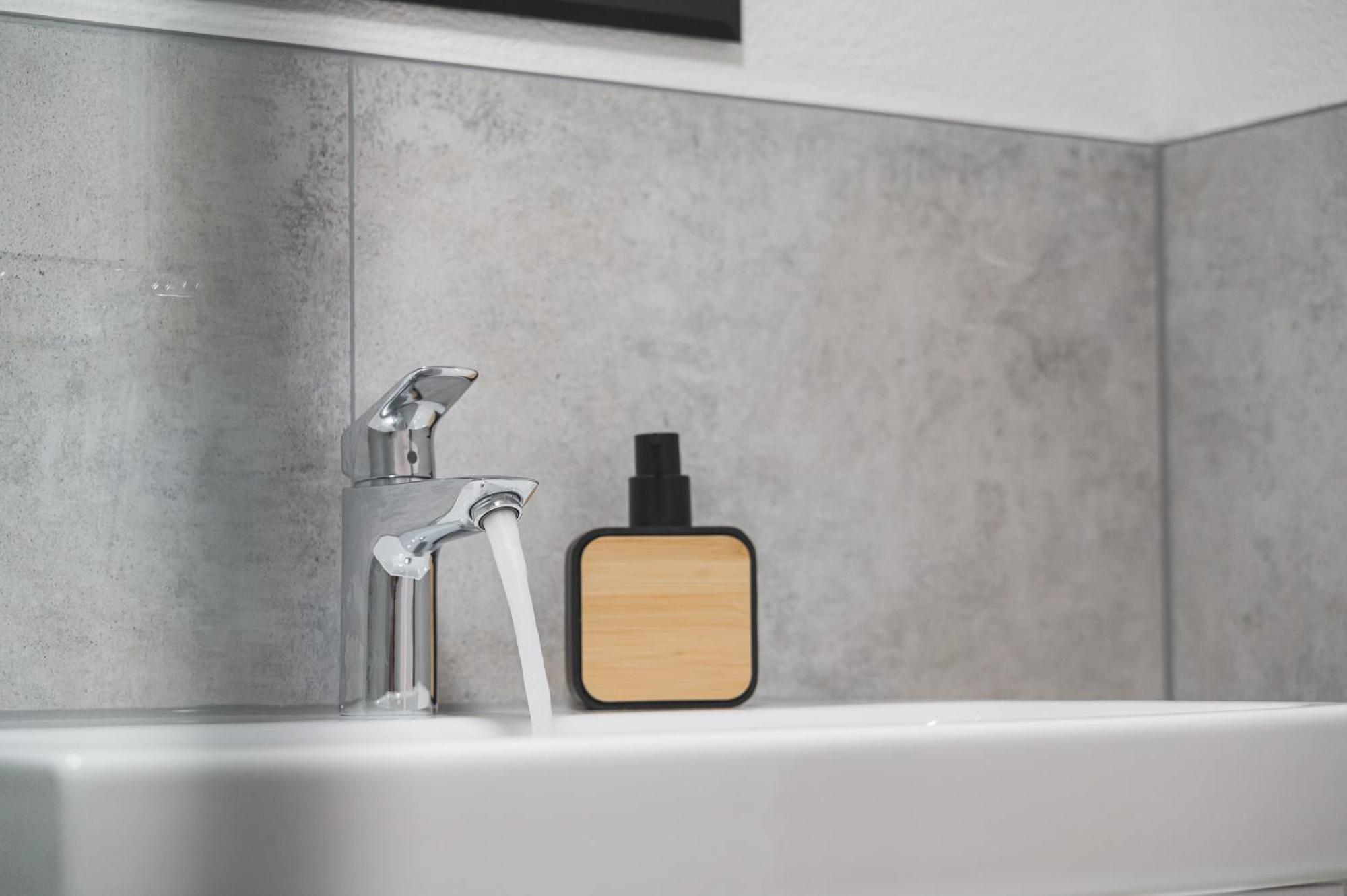 Neu: Stylische Suite Mit Ausblick Sindelfingen Extérieur photo
