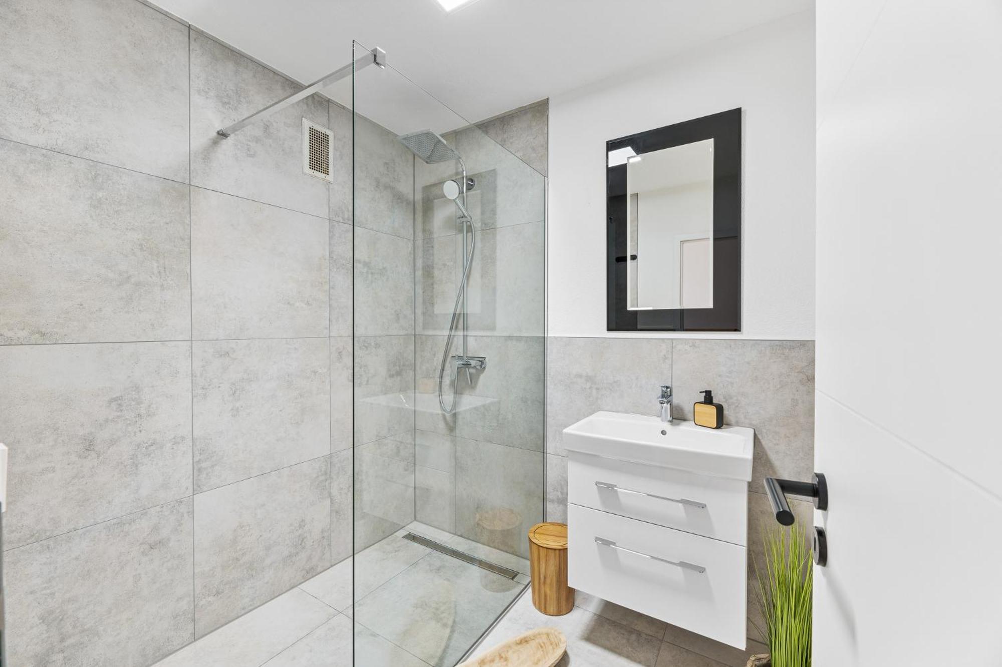 Neu: Stylische Suite Mit Ausblick Sindelfingen Extérieur photo